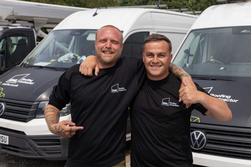 Experienced Roofing Gang